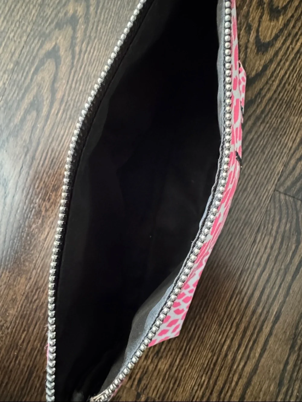 Victoria Secret Love VS Pink & White Cosmetic bag